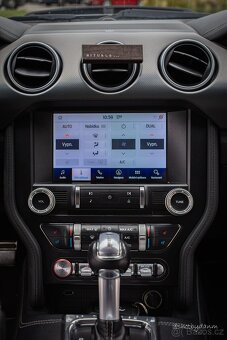 Ford Mustang 5.0 GT 2018 EU verze - 12