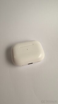 Apple AirPods Pro (2. generace) s MagSafe pouzdrem s USB-C - 12