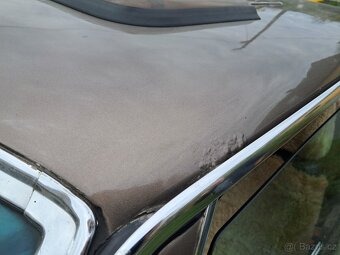 Mercedes 350 SLC - 12