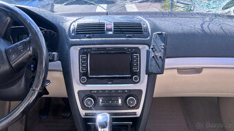 Vůz na náhradní díly Škoda Octavia 2 FL kombi 2011 CFHC LHD - 12
