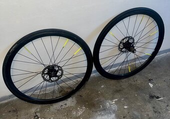 Silniční kolo Triban RC 500 + Karbonové Ráfky - 12