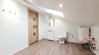 Pronájem podkrovního bytu 4+kk, 95 m2, ul. Nivnická, Ostrava - 12