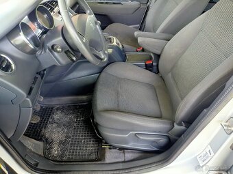 Peugeot 5008 1.6Hdi 82kw rok 10/2012 - 12
