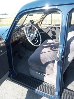 CHRYSLER ROYAL  4,1 L  1942 - 12