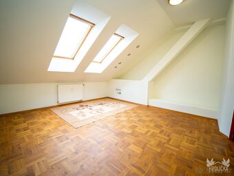 Mezonetový byt - 12