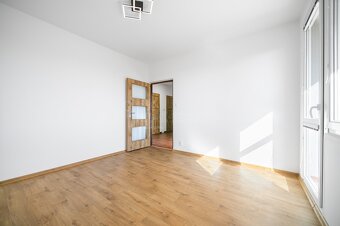 Prodej bytu 3+1, 80 m² - Planá - 12