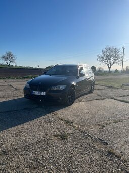 BMW e91 325i 160kw - 12