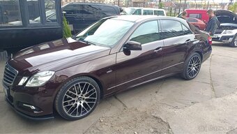 Mercedes W212 e350 4 matic - 12