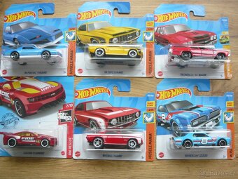 AUTÍČKA HOT WHEELS - 12
