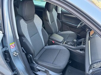 Škoda Karoq 1.5TSI 110kW DSG Full LED ACC Keyless DAB - 12