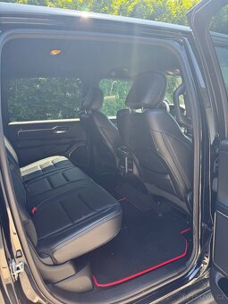 Dodge RAM 1500 Rebel 2020 - 12