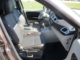Renault Grand Scenic 1,4TCe 96kw 7míst Panoram GPS - 12