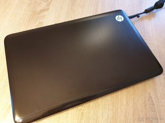 HP Pavilion dv7 (i7-2630QM, 8GB RAM, Radeon HD 6770M, 17.3" - 12