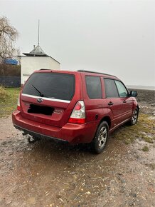 Subaru forester SG 2.0 116kw , manuál - 12