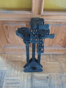 Profi hlinikovy stojan tripod zn. Sachtler rozpeti 1m - 12