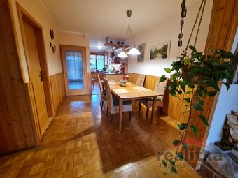 Prodej řadového rodinného domu na ul. Na Tylovách v Hradci n - 12