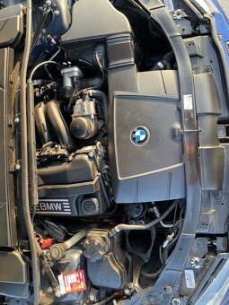BMW 318i E90 - 12