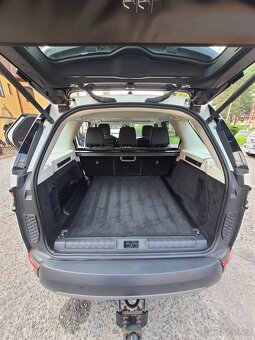 Land Rover Discovery 5 - 12