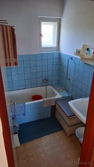 Prodej rodinného domu 4+1 se zahradou v Ronově nad Doubravou - 12