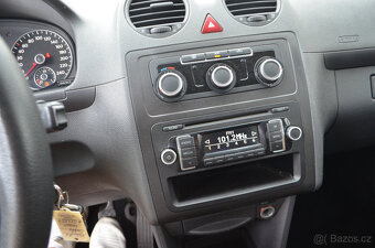 PRODÁM VW CADDY 1.2TSI LIFE 2013 135.000KM, TAŽNÉ - 12