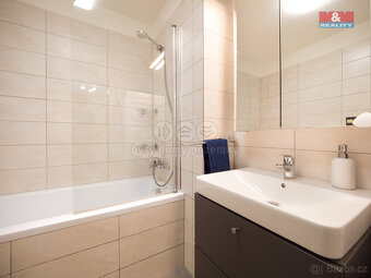 Prodej bytu 2+kk, 56 m², Praha, ul. V závětří - 12