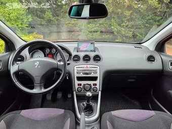 Peugeot 308 1.6i 88 kW tažné,83 tis.km,ČR,serviska,navi - 12