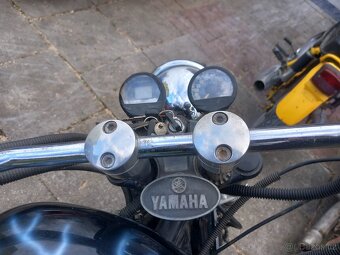 YAMAHA 600 XJ - 12