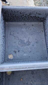 Mycí stůl starší 3x - 12