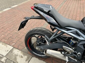 Triumph Street Triple 675 2015 ČR - 12