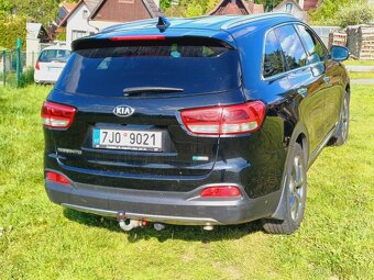 Kia Sorento, 2,2 crdi; 7 míst - 12