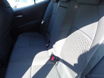 Toyota Corolla 1,8 HYBRIDNÍ,GARANCE KM - 12