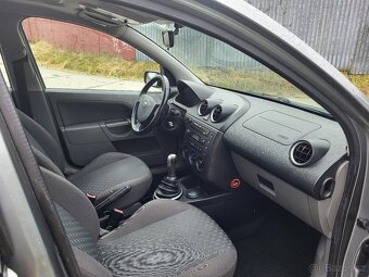 Ford Fiesta MK5 1.4i benzin - 12