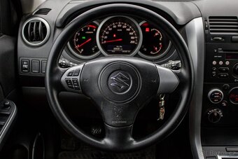 Suzuki Grand Vitara 1.9 DDiS JLX-A - 12
