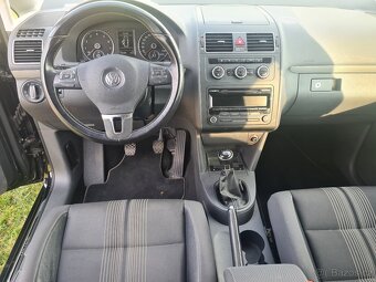 Volkswagen Touran - 12