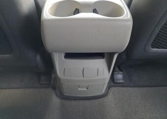 Kia Carnival 3.3-8míst-DVD-tažné1,5t-KAMERA - 12