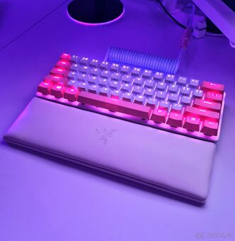 Razer Huntsman Mini + 3 spirálové kabely + krytky Razer - 12