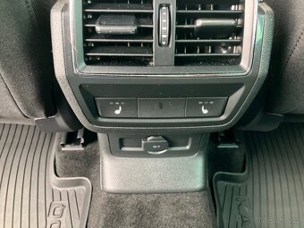 Škoda Karoq 2.0TDI 110kW STYLE TZ NAVI - 12