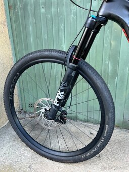 Trailové karbonové kolo Specialized Stumpjumper 29" - 12