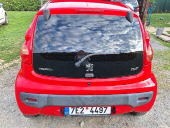 Prodám Peugeot 107,třídveřák,automat,spotťeba kolem 3.5-4.la - 12