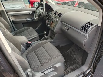 VW Touran 2.0TDI 103kW CUP Webasto Tažné Panorama - 12