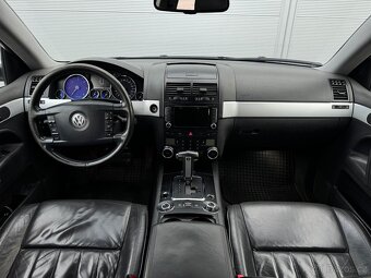 VW Touareg 3.0 TDI R-Line - 12