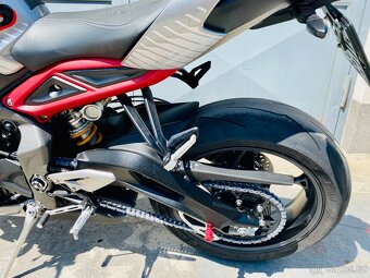 Triumph Street Triple RS, možnost splátek a protiúčtu - 12