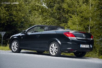 Opel Astra H Twintop 147Kw Nová STK - 12