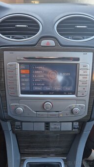 Ford Focus II combi  2.0i  107Kw - 12