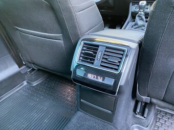 SKODA SUPERB III COMBI 2.0TDI-110KW PANORAMA NAVI LED - 12