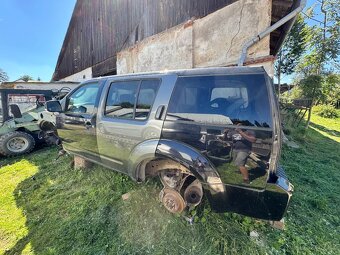 Nissan Pathfinder - 12