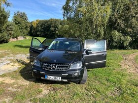 Mercedes ML 164 - 12