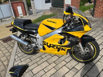 Suzuki GSX-R 600 ,ČR nová, první majitel 49.000km - 12