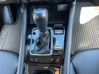 Jeep Compass Trailhawk 4Xe 1.3i PHEV 177 kW Plug-in hybrid - 12