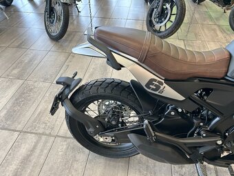 Moto Morini Seiemmezzo SCR 650 2025 - 12